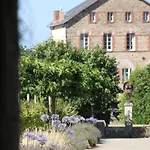 Hotel Eco-domaine La Fontaine - Hotel-spa - 300 M De La Fontaine Aux Bretons 4*