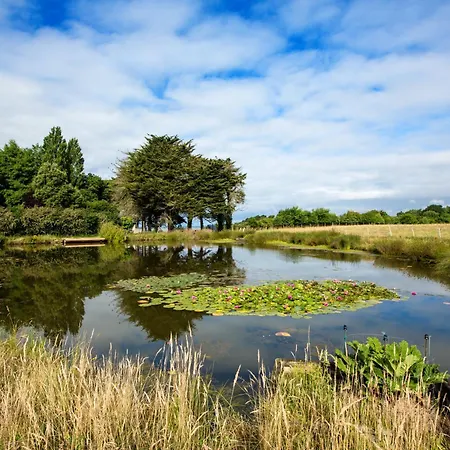 Eco-domaine La Fontaine - Hotel-spa - 300 M De La Fontaine Aux Bretons 4*