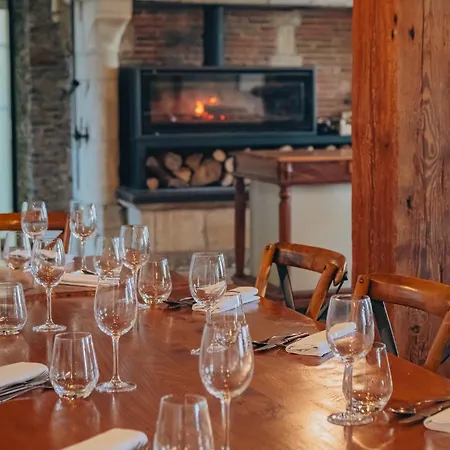 Eco-domaine La Fontaine - Hotel-spa - De La Fontaine Aux Bretons ホテル ポルニック