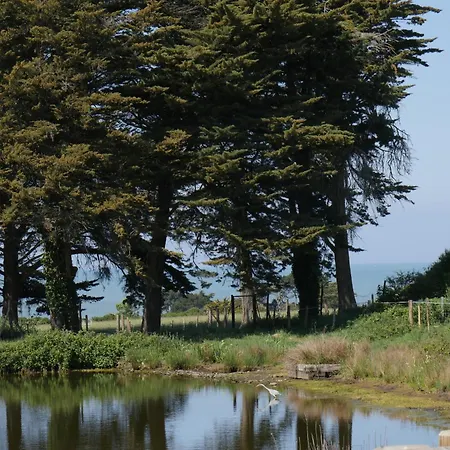 Eco-domaine La Fontaine - Hotel-spa - 300 M De La Fontaine Aux Bretons