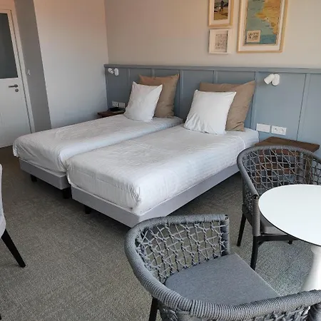 Eco-domaine La Fontaine - Hotel-spa - 300 M De La Fontaine Aux Bretons ホテル 4*