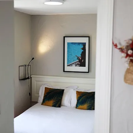 Eco-domaine La Fontaine - Hotel-spa - 300 M De La Fontaine Aux Bretons 4*