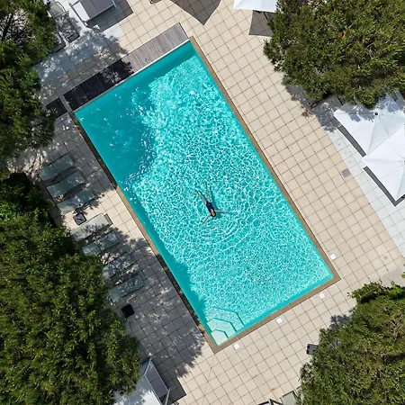 Eco-domaine La Fontaine - Hotel-spa - 300 M De La Fontaine Aux Bretons 4* Pornic