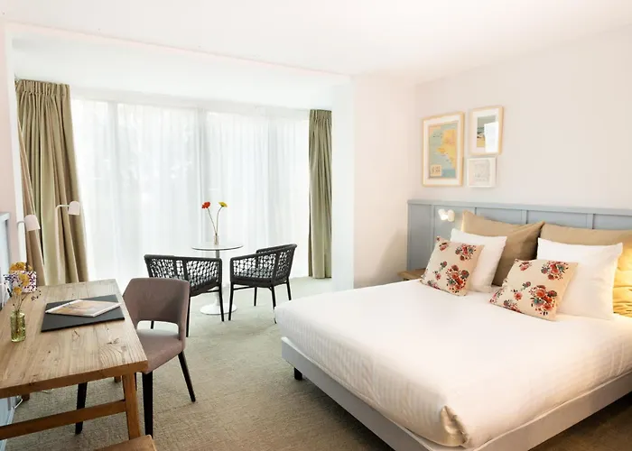 Eco-Domaine La Fontaine - Hotel-Spa - 300 M Plage De La Fontaine Aux Bretons 4* Pornic