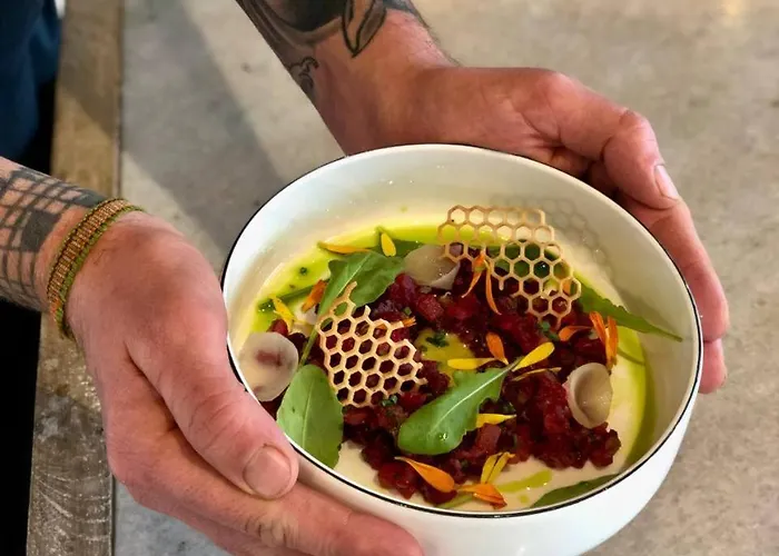 Eco-domaine La Fontaine - Hotel-spa - 300 M De La Fontaine Aux Bretons Hotel