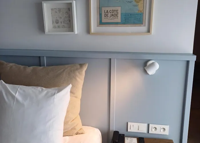 Eco-domaine La Fontaine - Hotel-spa - 300 M De La Fontaine Aux Bretons 4* Pornic