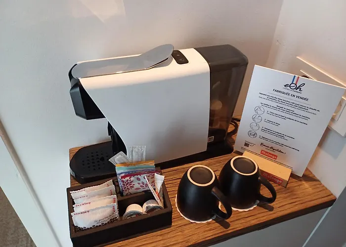 Eco-Domaine La Fontaine - Hotel-Spa - 300 M Plage De La Fontaine Aux Bretons Pornic