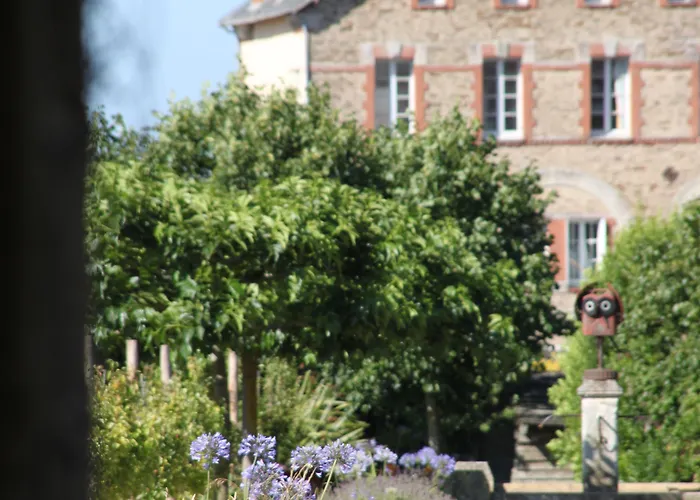 Hotel Eco-Domaine La Fontaine - Hotel-Spa - 300 M Plage De La Fontaine Aux Bretons 4*