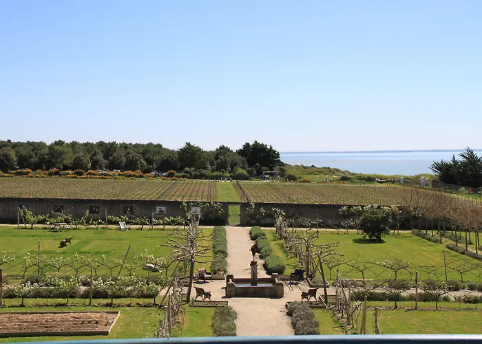 Eco-Domaine La Fontaine - Hotel-Spa - 300 M Plage De La Fontaine Aux Bretons 4* Pornic