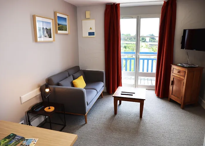 Eco-Domaine La Fontaine - Hotel-Spa - 300 M Plage De La Fontaine Aux Bretons 4* Pornic