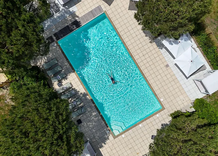 Eco-domaine La Fontaine - Hotel-spa - 300 M De La Fontaine Aux Bretons 4* Pornic